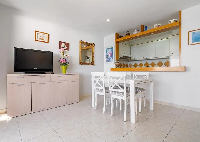 Hauzify I Gavina Apartamento